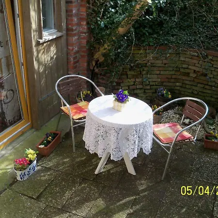 Windmuehle An Der Nordsee In Der Naehe Buesum